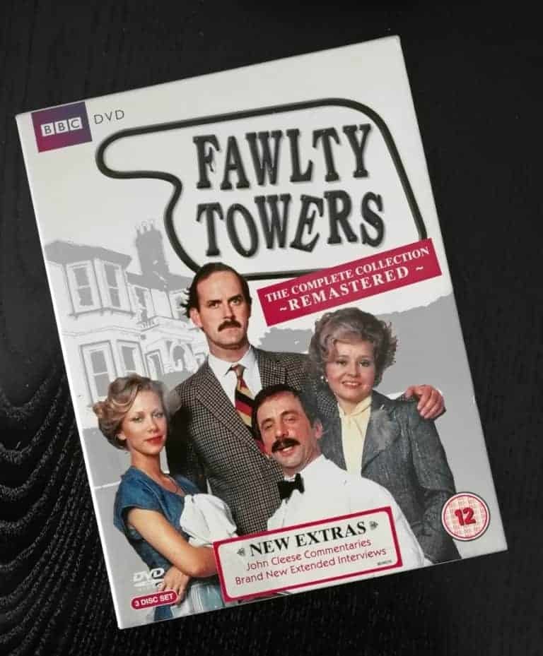 Fawlty Towers: Η εμβληματική σειρά του 1975 επέστρεψε στις οθόνες μας